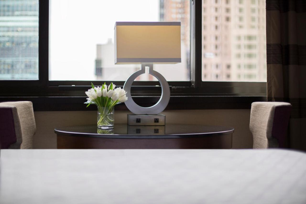 Sheraton New York Times Square Hotel Exterior foto