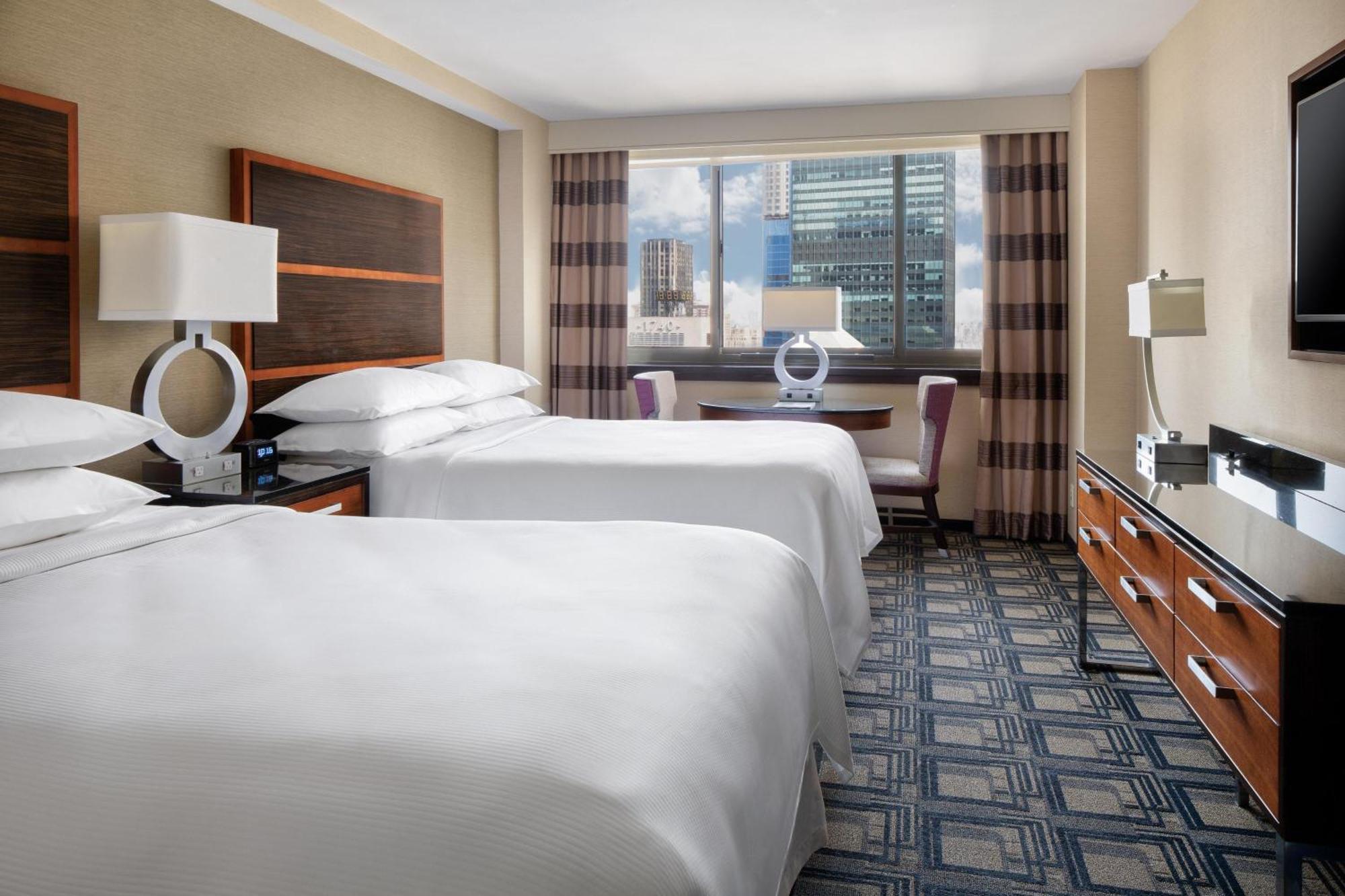 Sheraton New York Times Square Hotel Exterior foto